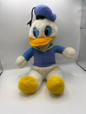 Walt Disney Donald Duck By Knickerbocker Vintage Plush 15"
Sailor Outfit